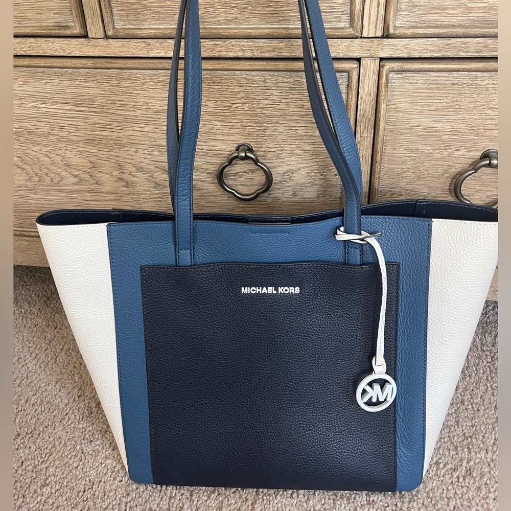 Gorgeous Large Multi Colored Michael Kors Bag